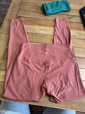 Lululemon High-Rise align Leggings in Dusty Rose